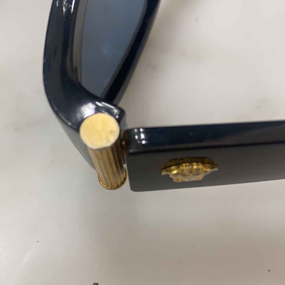 Versace Medusa Sunglasses AUTHENTIC VINTAGE RARE - Picture 8 of 11